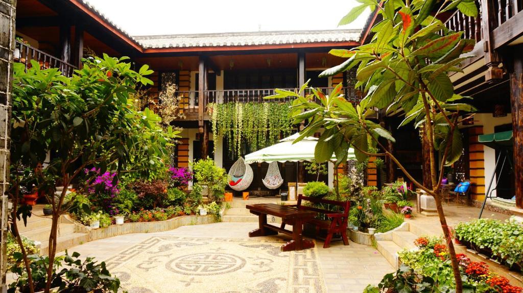 Lijiang Wangjia Courtyard Inn Exterior foto