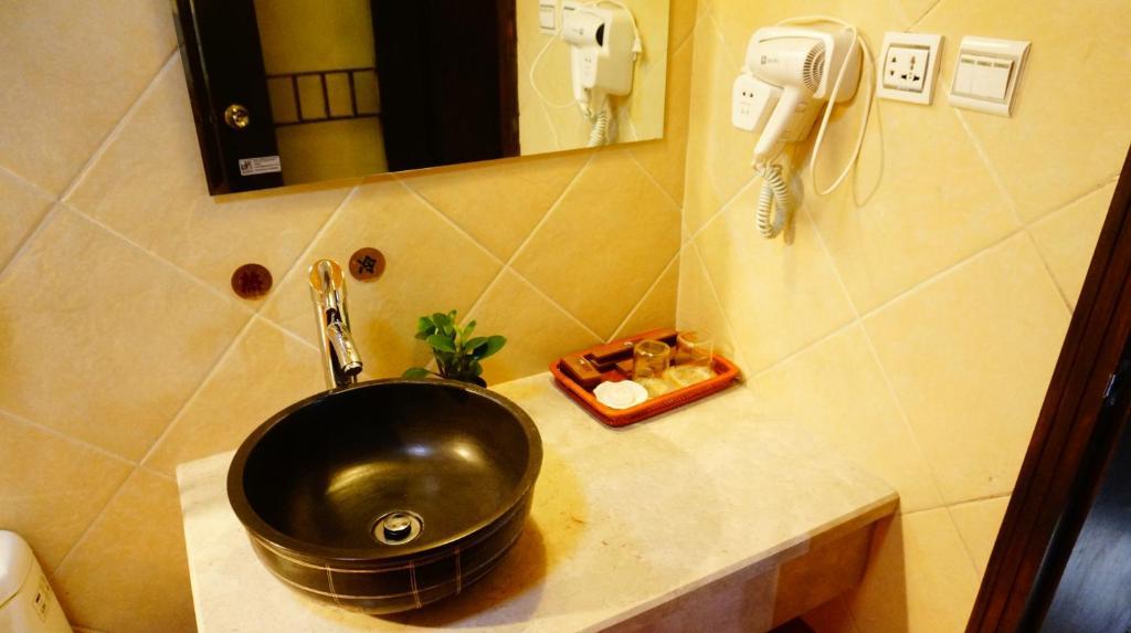 Lijiang Wangjia Courtyard Inn Habitación foto